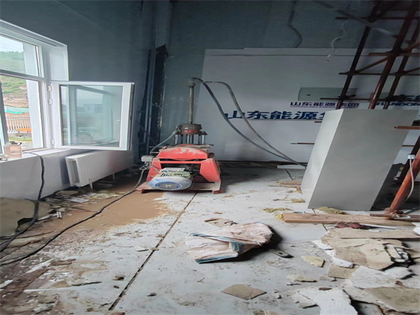 二道地基基础下沉墙体裂缝加固注浆顶升施工